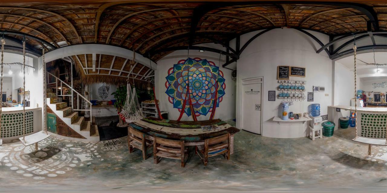 The Bodhi Tree Karimunjawa Hostel Kültér fotó